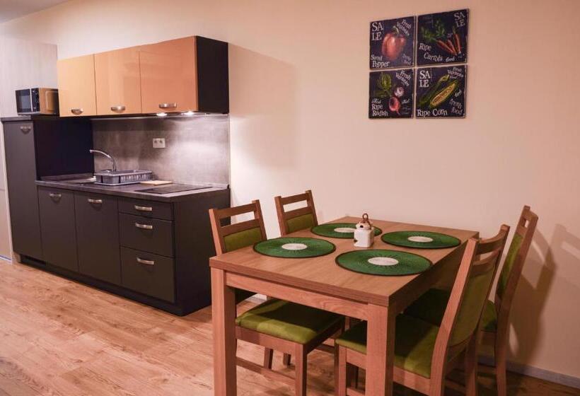 آپارتمان 1 خوابه, Apartmánový Dom Kriváň