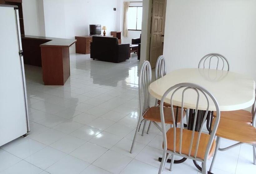 Апартаменты 3 Спальни, Dindings Pantai Desair Apartment By Dpd