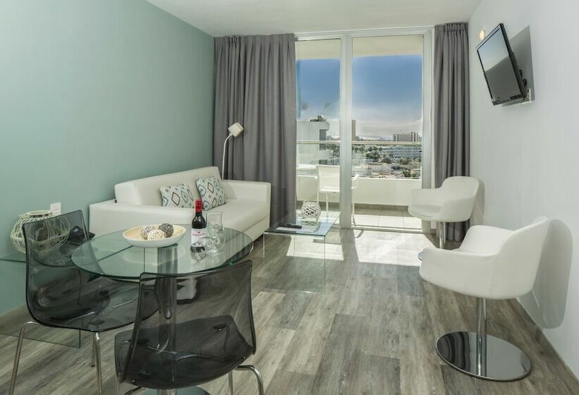 Люкс Вид на Море, Coral Ocean View - Adults Only