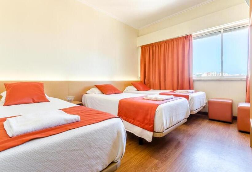 스탠다드 트리픔 룸 공동욕실, Residencial Jardim Da Amadora