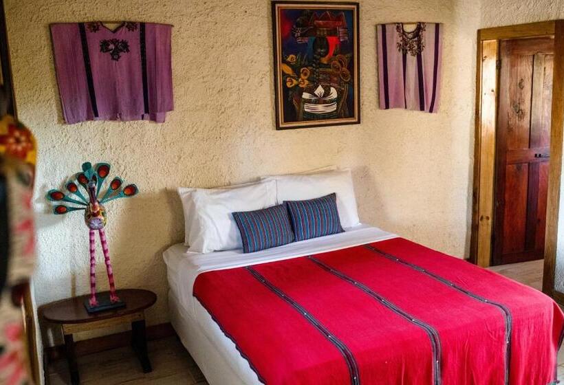 اتاق لوکس, Pine Ridge Lodge
