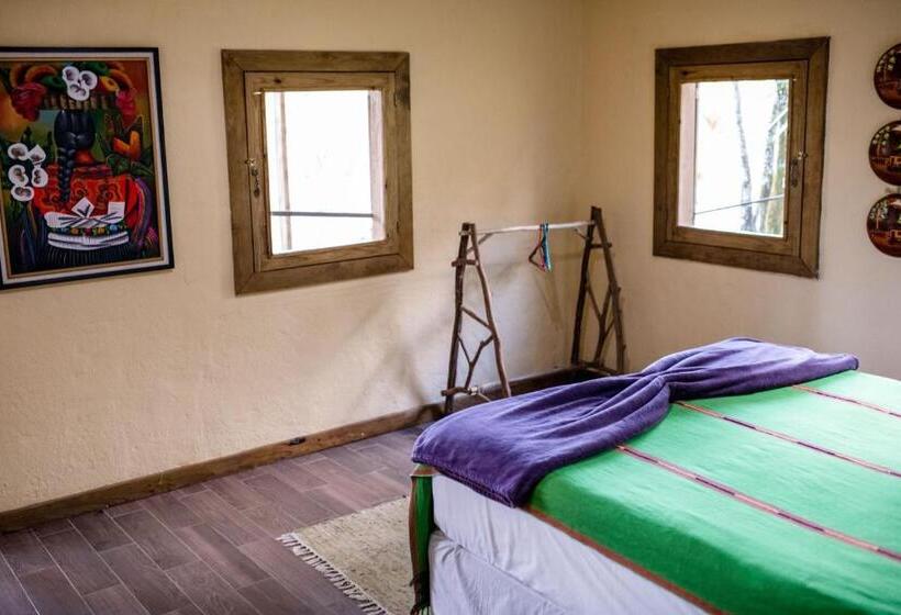 اتاق لوکس, Pine Ridge Lodge