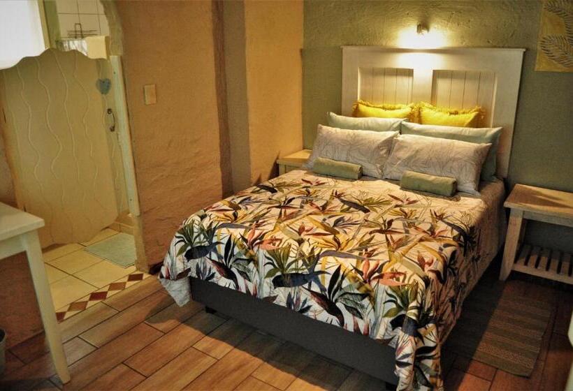 اتاق استاندارد, Flamboyant Guesthouse