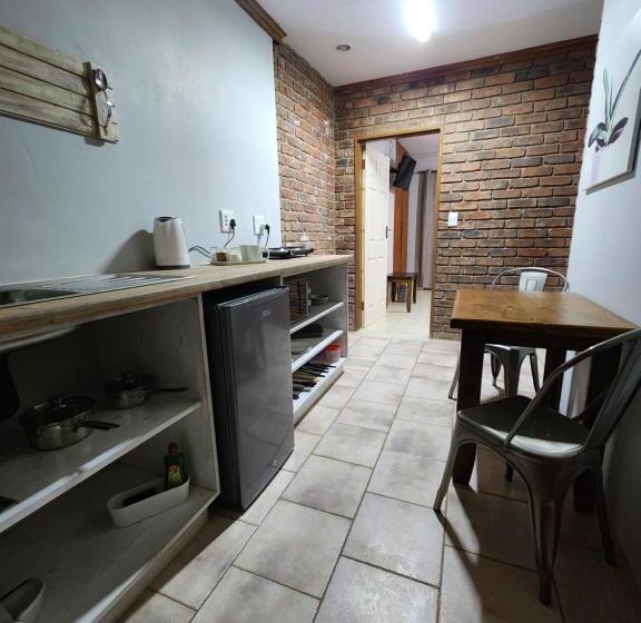 غرفة ديلوكس, Flamboyant Guesthouse