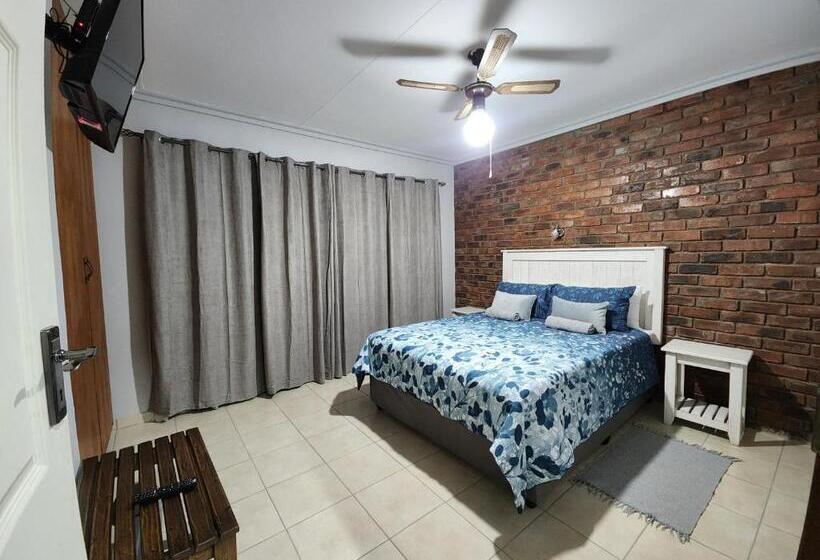غرفة ديلوكس, Flamboyant Guesthouse