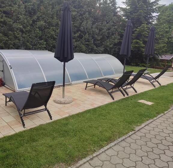 Номер Стандарт, Jankó Apartman