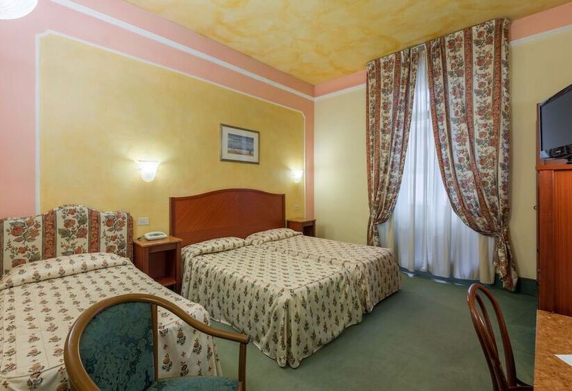 Номер Стандарт Трехместный, Minerva Palace