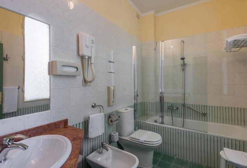 Номер Стандарт Трехместный, Minerva Palace