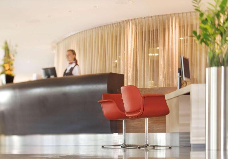 اتاق سوپریور با تخت بزرگ, Mövenpick Hotel Zurich Airport