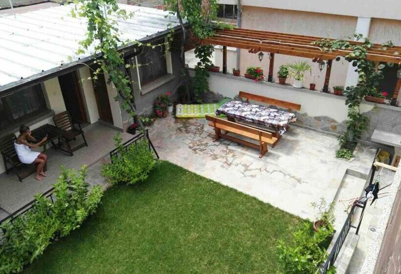 חדר סטנדרט, Guest House Ofilovi
