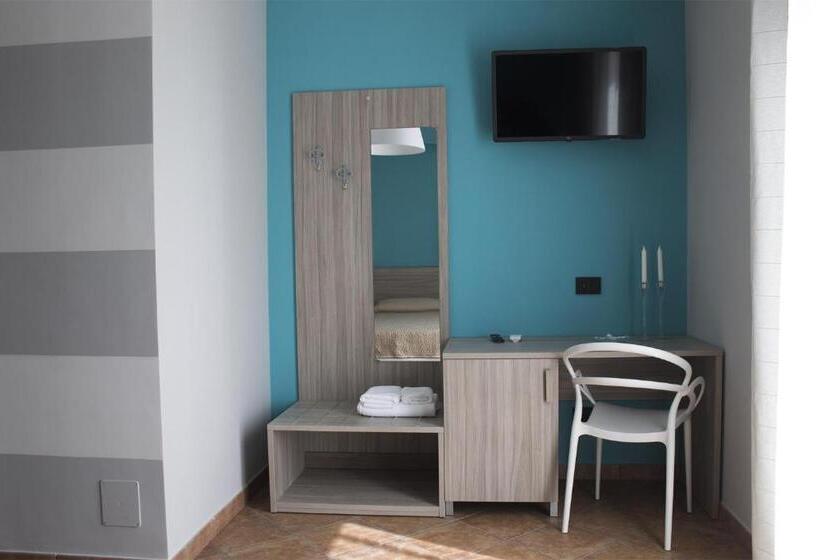Номер Стандарт Трехместный, Incanto Luxury Rooms