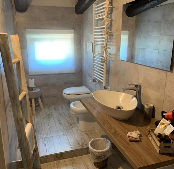 스탠다드 룸 킹사이즈 침대, Villa Anna Guesthouse