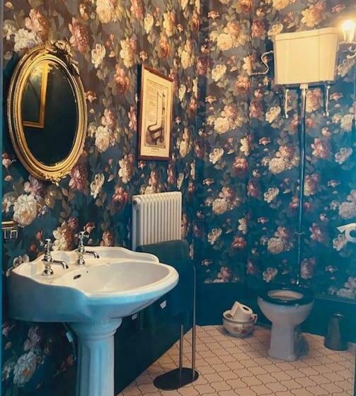 Номер Deluxe Кровать Кинг, The Tgl Suites