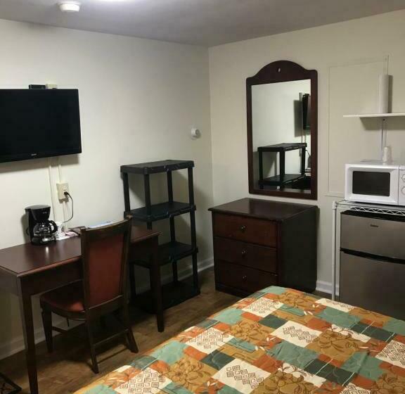 Номер Economy, Evergreen Motel