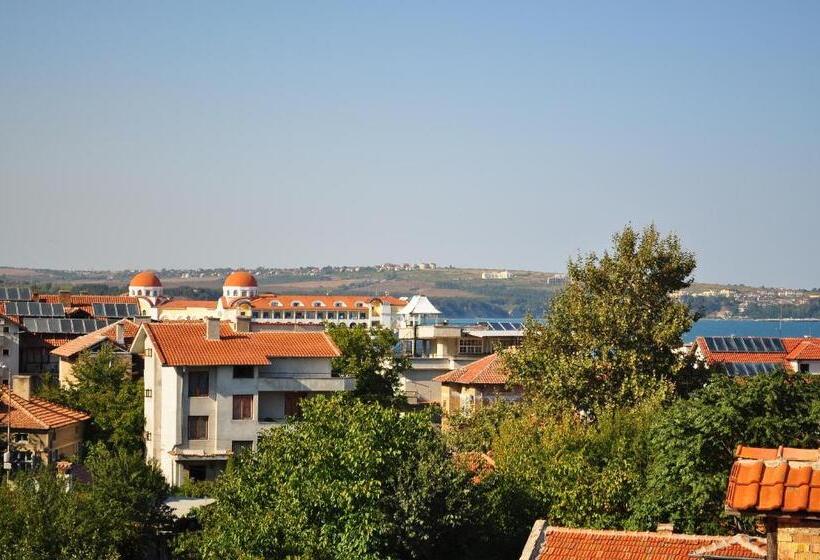 غرفة قياسية, Family Hotel Daf