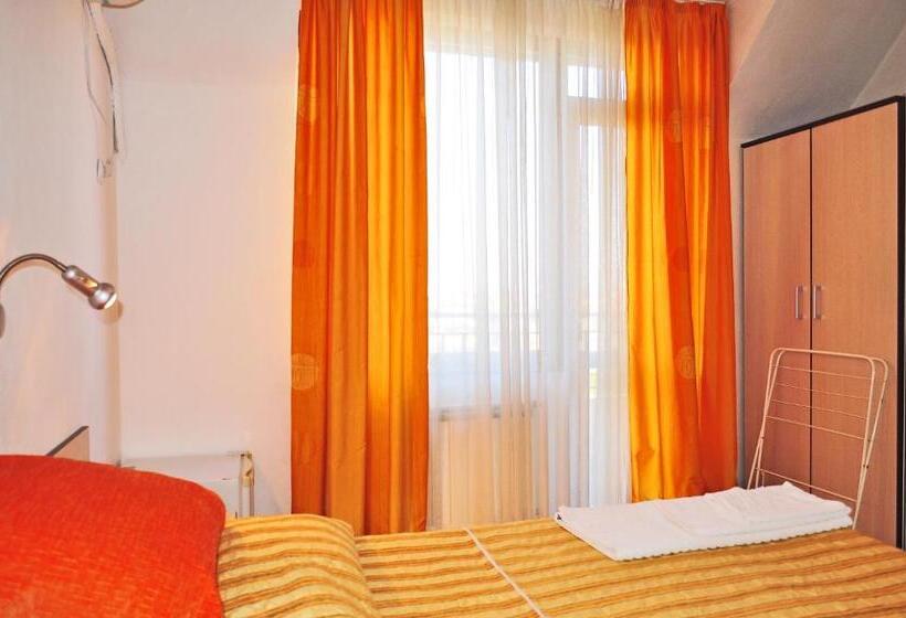 غرفة قياسية, Family Hotel Daf