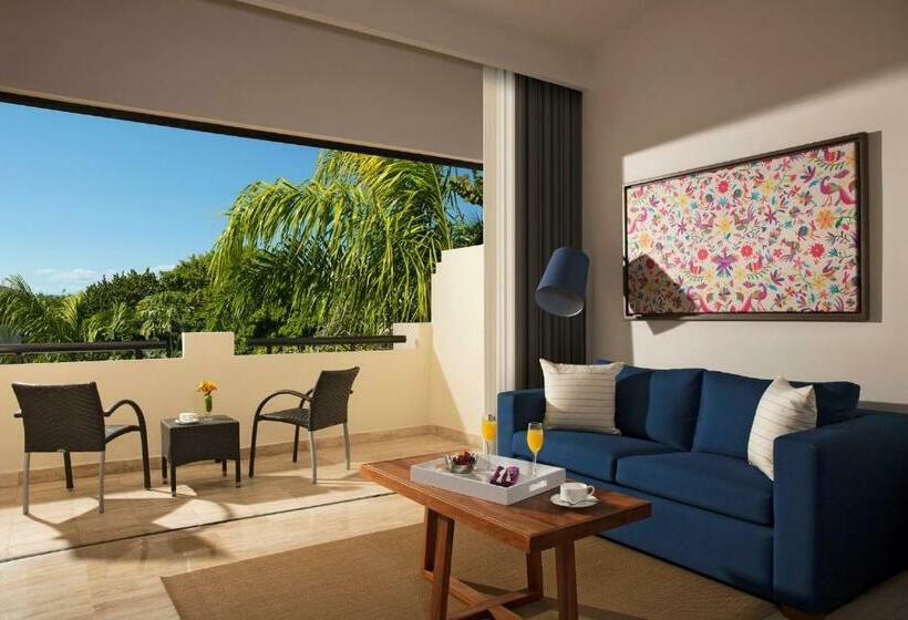 Junior Suite Club, Dreams Sapphire Resort & Spa