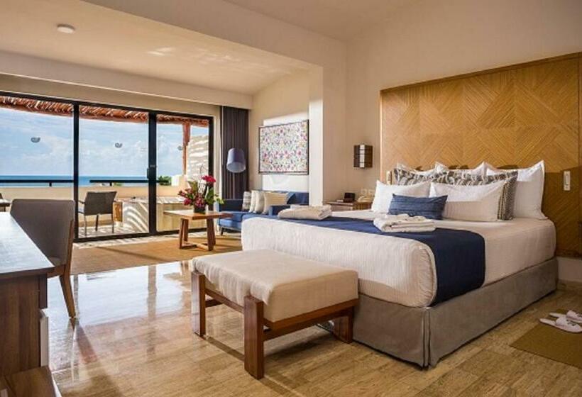 Junior Suite Club Vue Mer, Dreams Sapphire Resort & Spa