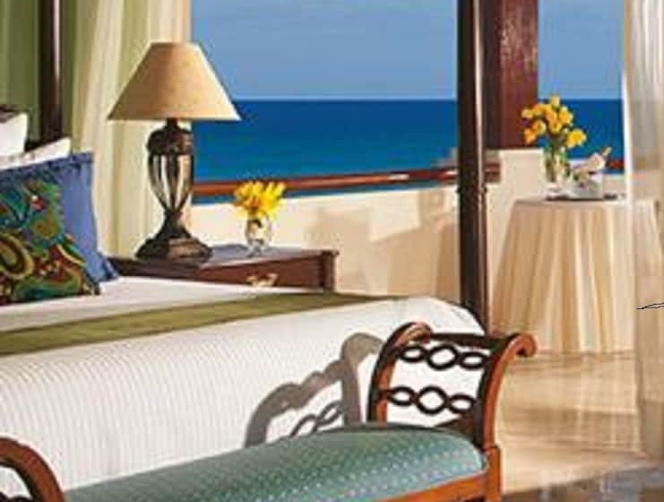 Suite Club, Dreams Sapphire Resort & Spa