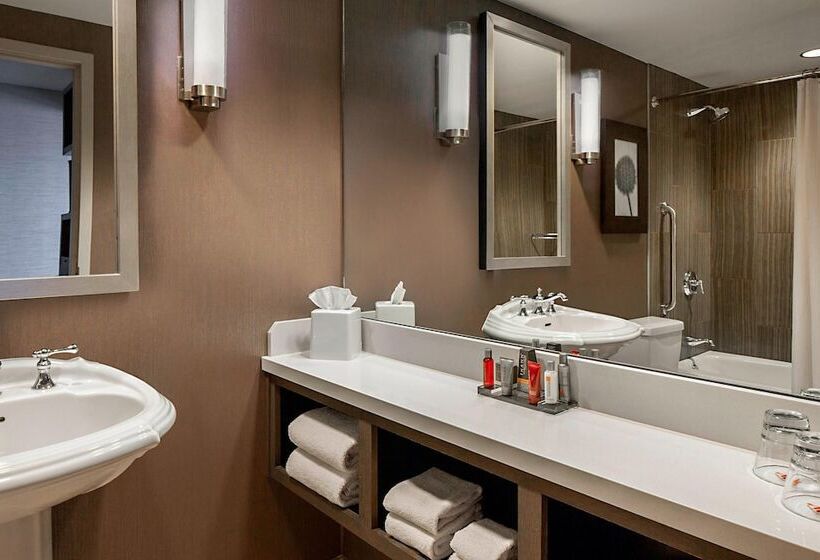 스탠다드 룸 더블 침대 2개, Little Rock Marriott