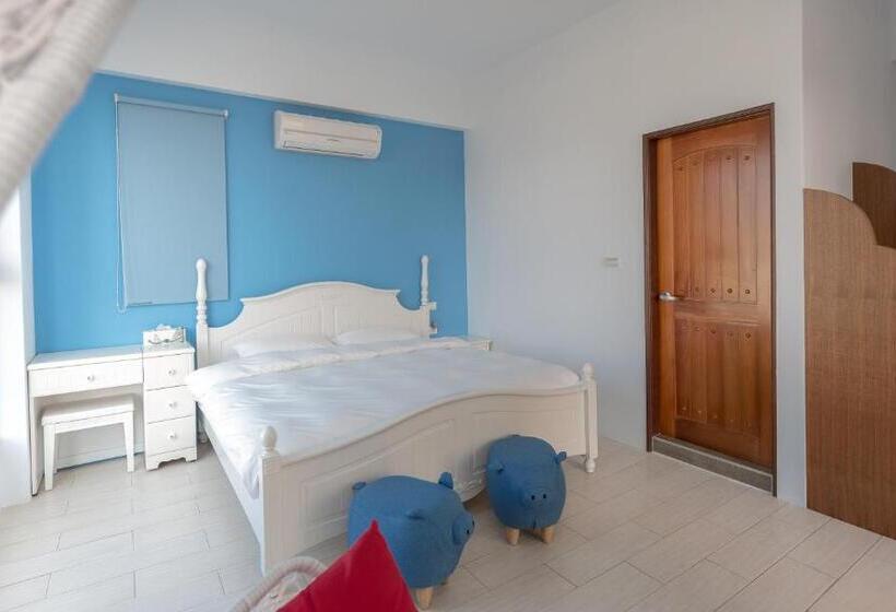 اتاق استاندارد, Travel Light House