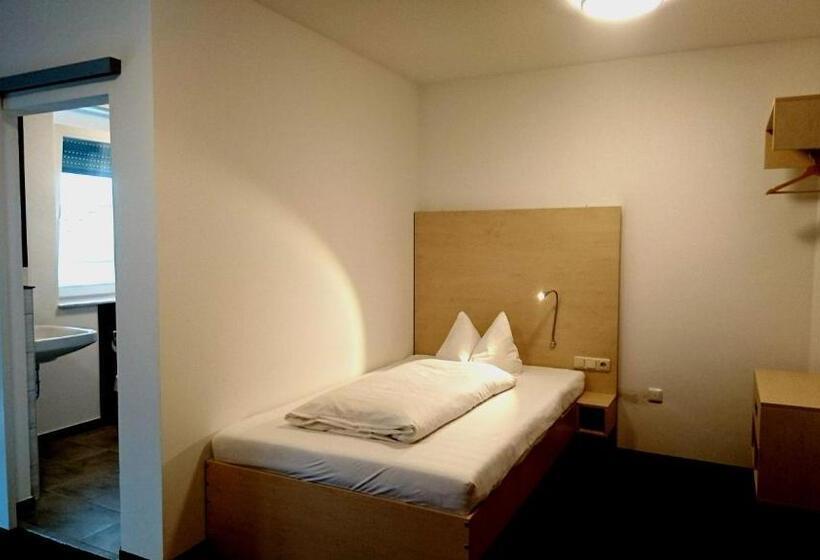 Номер Стандарт с Балконом, Gästehaus Langhammer