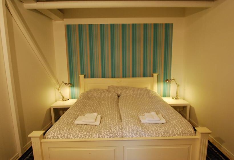 Номер Стандарт Трехместный, Björnlokan Bed & Breakfast