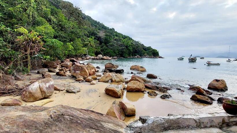 패밀리 스위트, Pousada Sobre As Ondas De Picinguaba