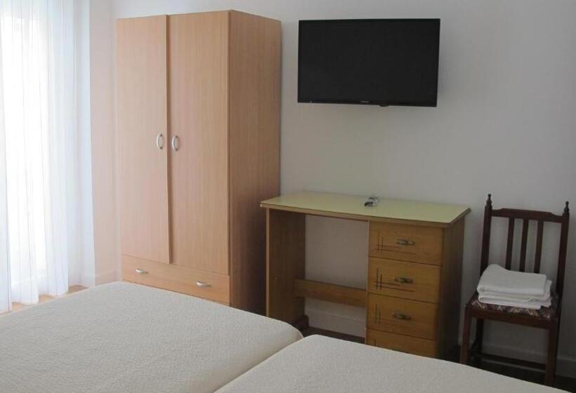 Номер Стандарт Трехместный, Hostal Onteniente