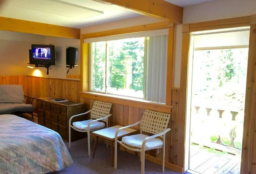 Семейный Номер, Slide Mountain Forest House