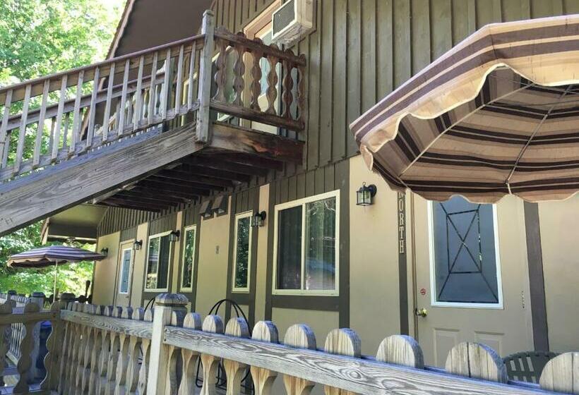Апартаменты 1 Спальня с Балконом, Slide Mountain Forest House