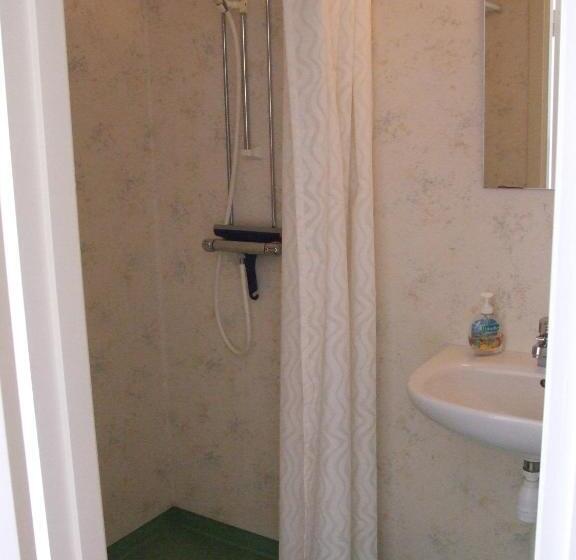 Семейный Номер, Skålleruds Gård