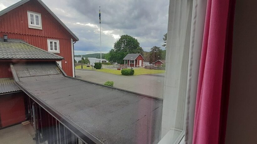 Номер Стандарт Вид на Сад, Breanäs Hotell