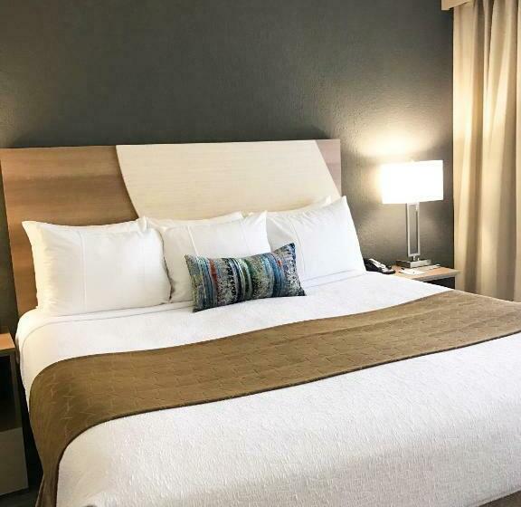 带大床的标准间, Best Western Plus Atlantic Beach Resort