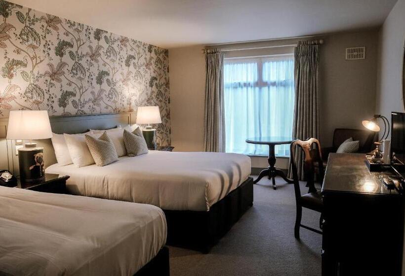 스탠다드 트리플 룸, The Abbeyleix Manor