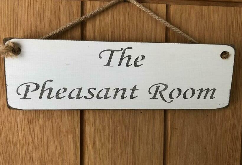 Номер Deluxe Кровать Кинг, The George & Dragon Country Inn