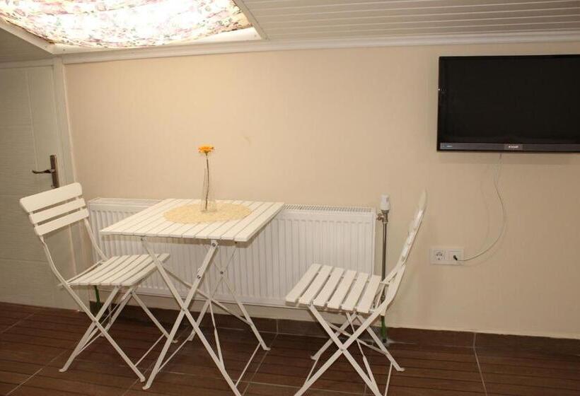 Трехместный Номер Deluxe Вид на Море, Ede Apart Otel