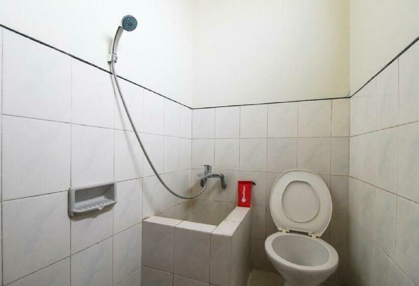 Номер Стандарт, Reddoorz Near Sarangan Lake