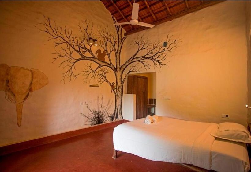 Номер Superior Вид на Горы, Deshadan Eco Valley Resort   An Eco Friendly Mud House