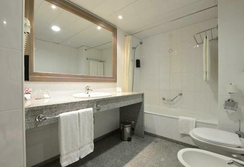 프리미엄 패일리룸, Real Bellavista Hotel & Spa