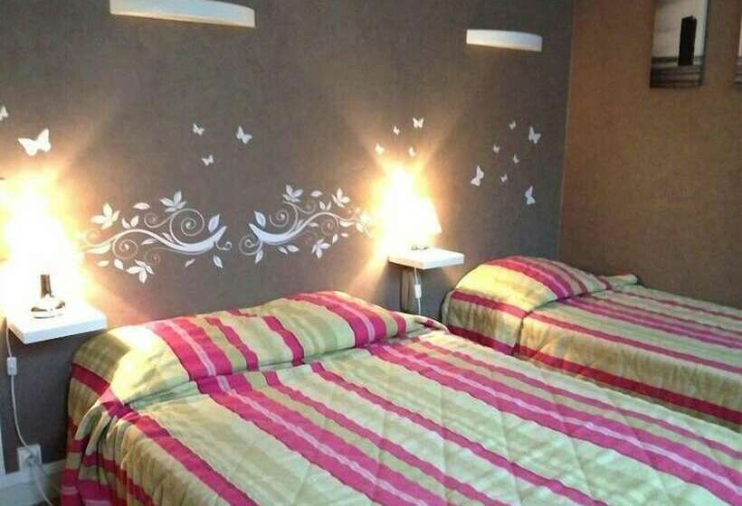 Номер Стандарт, Le Cheval Blanc