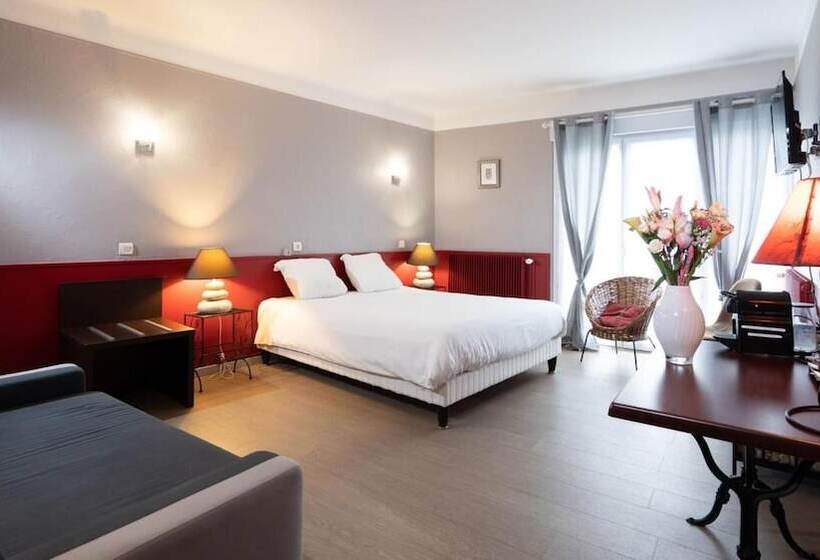 Семейный Номер, Logis Central Hôtel   Restaurant & Spa