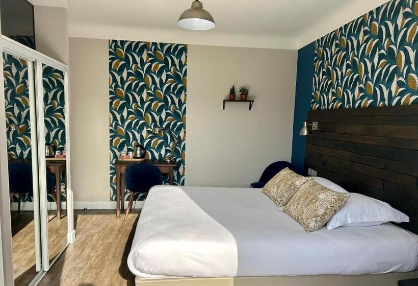 Номер Стандарт с Террасой, Logis Hôtel St Sylvestre