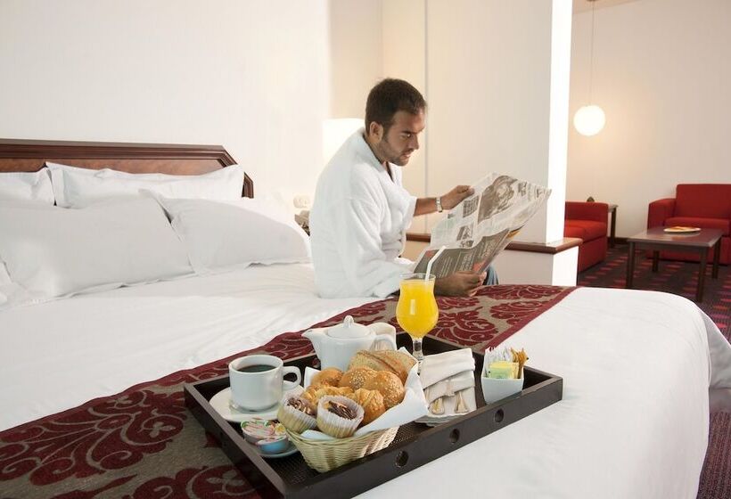 Студия Стандарт Двуспальная Кровать, Radisson Hotel San Isidro
