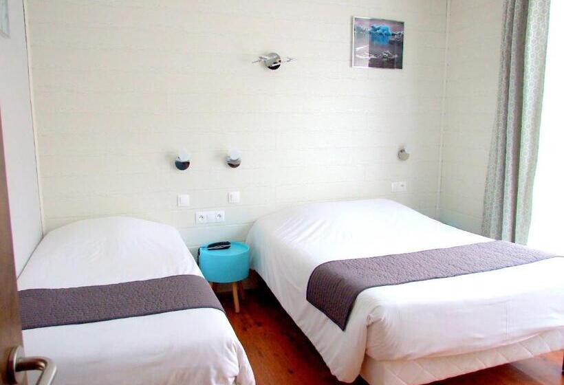 Номер Стандарт Трехместный, Logis Hotel L Occitan 2 étoiles