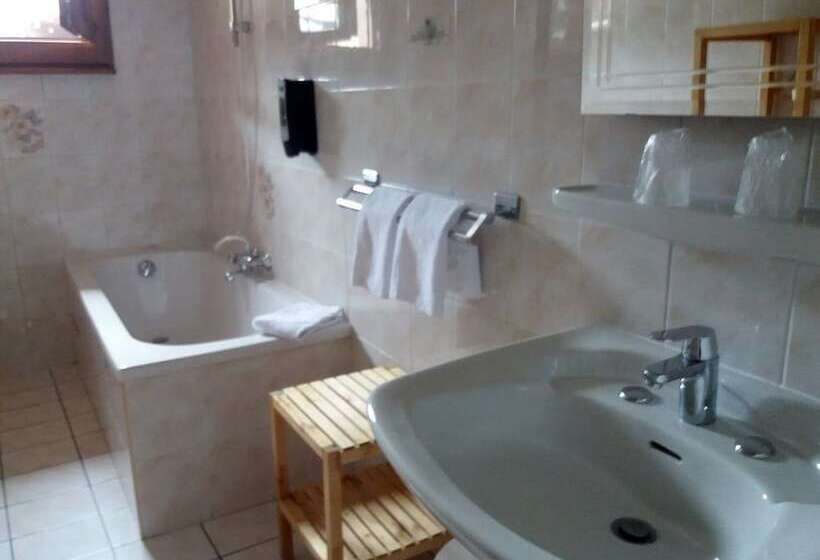 Номер Стандарт, Hôtel Les Airelles