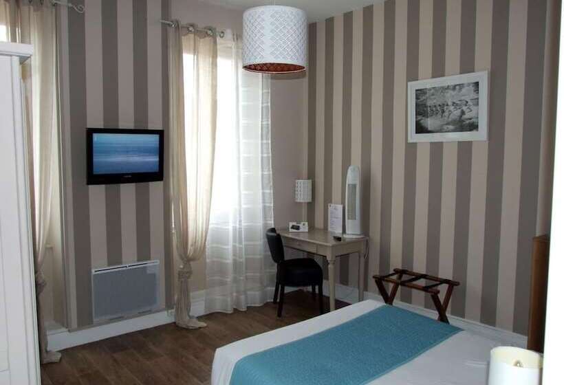 Номер Стандарт, Logis Hotel L Occitan 2 étoiles