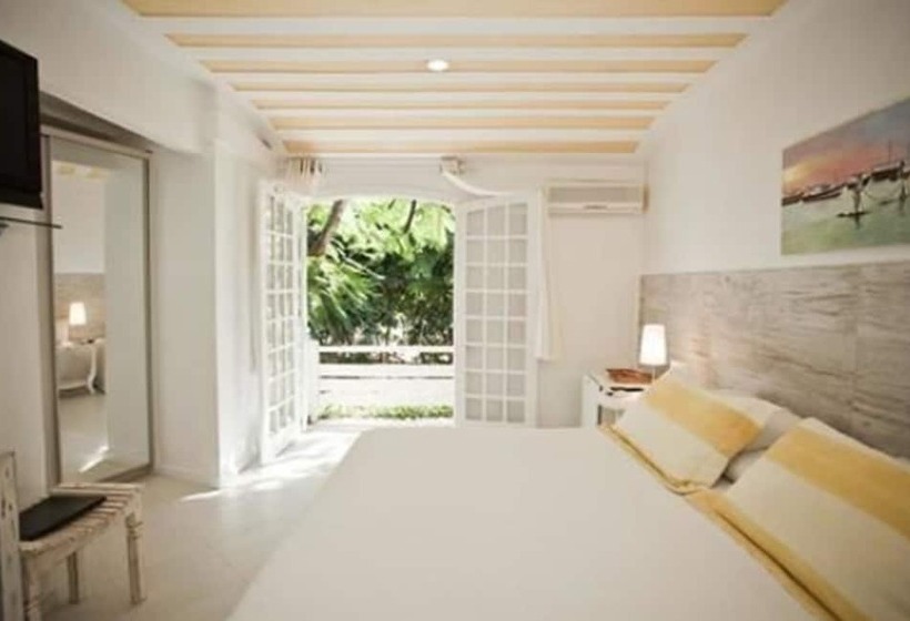 Номер Стандарт, Auberge De La Langouste