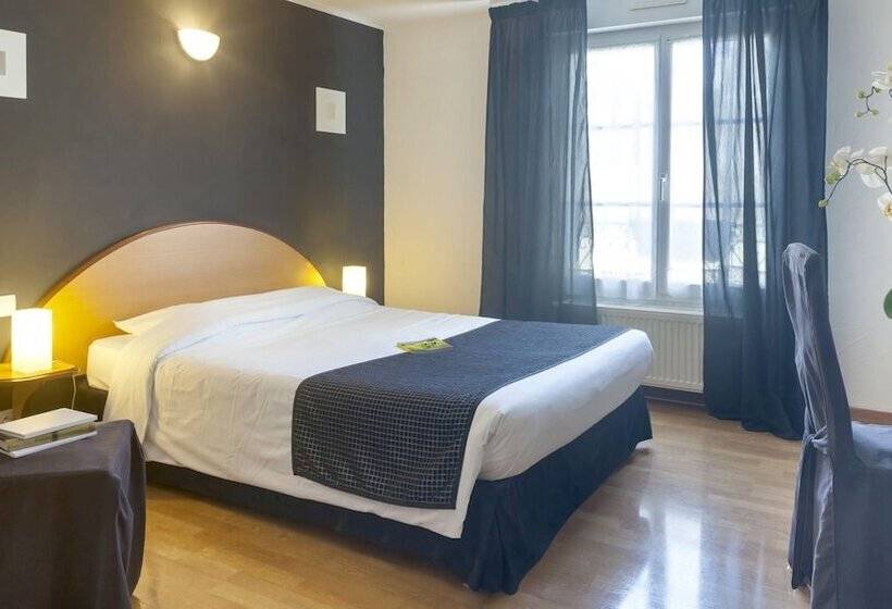 Номер Стандарт, Logis   Hôtel Restaurant L Ecu De France
