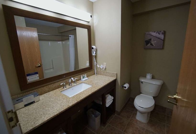 جناح, Quality Inn & Suites Georgetown Seaford